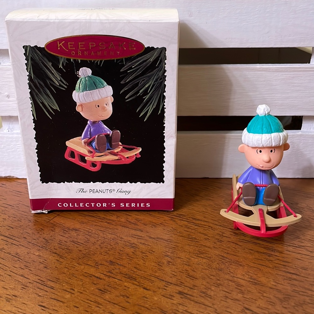 Hallmark Keepsake Ornament “The PEANUTS Gang” - Dated 1995 VINTAGE